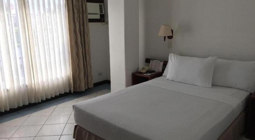 Soledad Suites Панглао Экстерьер фото